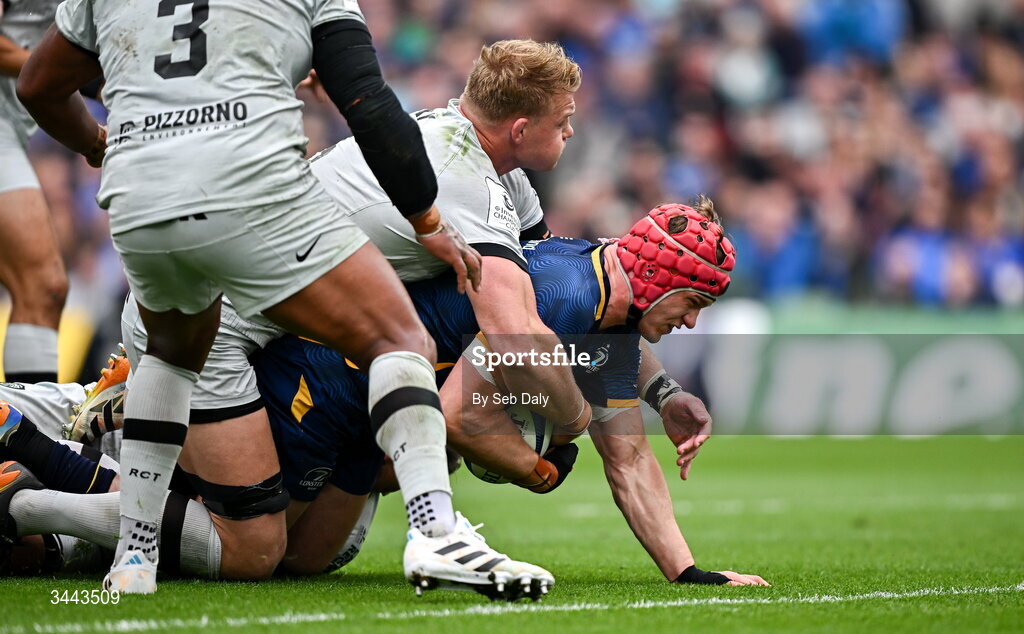2 May 2026; Josh van der Flier of Leinster dives over to score his side's second try during the Investec Champions Cup semi-final match between Leinster and RC Toulon at the Aviva Stadium in Dublin. Photo by Seb Daly/Sportsfile