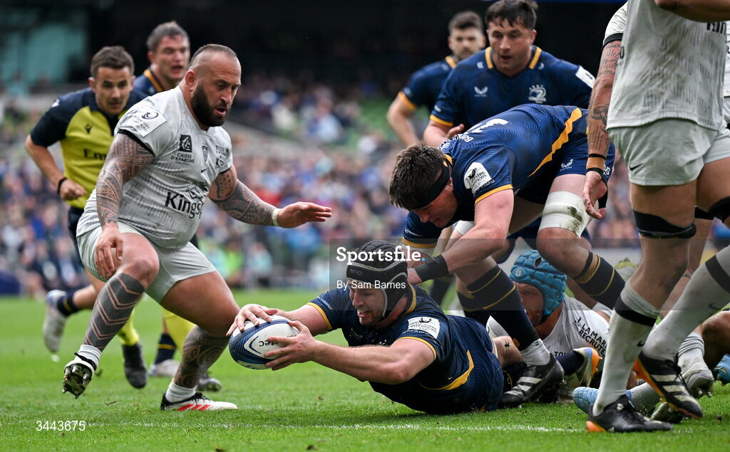 2 May 2026; Caelan Doris of Leinster dives over to score his side's fourth try during the Investec Champions Cup semi-final match between Leinster and RC Toulon at the Aviva Stadium in Dublin. Photo by Sam Barnes/Sportsfile