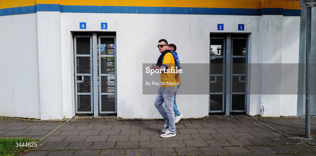 3 May 2026; Clare supporters arrive early for the Munster GAA Senior Hurling Championship Round 3 match between Clare and Limerick at Zimmer Biomet Páirc Chíosóg in Ennis, Clare. Photo by Ray McManus/Sportsfile