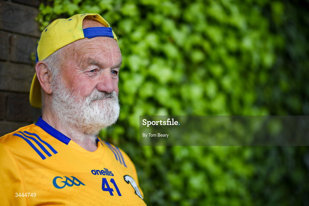 3 May 2026; Clare supporter Mick O’Neill from Kilkee awaits the turnstiles to be opened before the Munster GAA Senior Hurling Championship Round 3 match between Clare and Limerick at Zimmer Biomet Páirc Chíosóg in Ennis, Clare. Photo by Tom Beary/Sportsfile