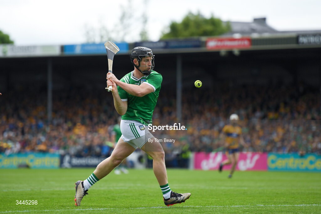 3 May 2026; Peter Casey of Limerick scores his teams first point of the Munster GAA Senior Hurling Championship Round 3 match between Clare and Limerick at Zimmer Biomet Páirc Chíosóg in Ennis, Clare. Photo by Tom Beary/Sportsfile