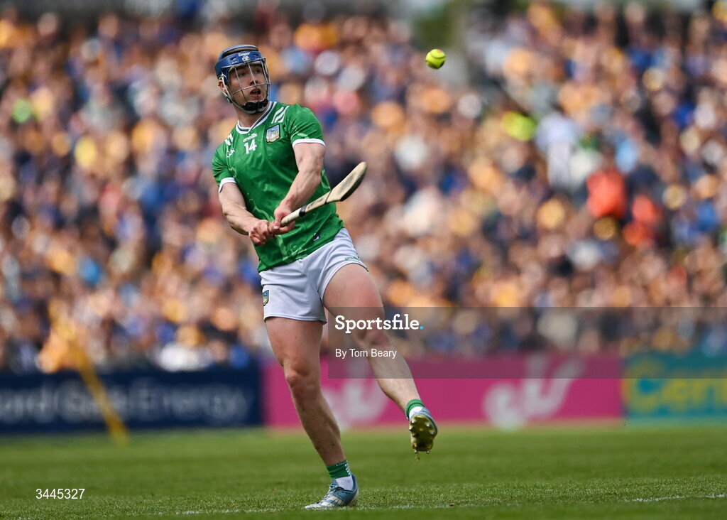 3 May 2026; Shane O'Brien of Limerick scores a point during the Munster GAA Senior Hurling Championship Round 3 match between Clare and Limerick at Zimmer Biomet Páirc Chíosóg in Ennis, Clare. Photo by Tom Beary/Sportsfile
