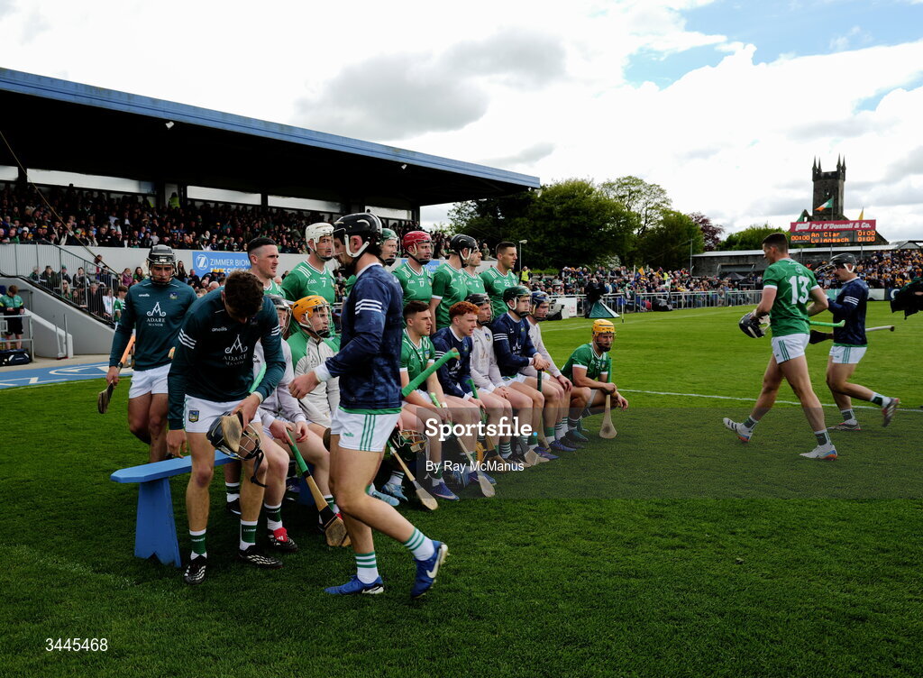 3 May 2026; The Limerick players assemble for the traditional pre match team photograph before the Munster GAA Senior Hurling Championship Round 3 match between Clare and Limerick at Zimmer Biomet Páirc Chíosóg in Ennis, Clare. Photo by Ray McManus/Sportsfile