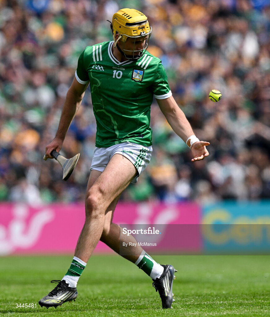 3 May 2026; Cathal O'Neill of Limerick during the Munster GAA Senior Hurling Championship Round 3 match between Clare and Limerick at Zimmer Biomet Páirc Chíosóg in Ennis, Clare. Photo by Ray McManus/Sportsfile