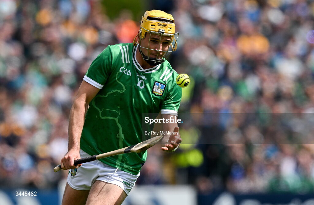 3 May 2026; Cathal O'Neill of Limerick during the Munster GAA Senior Hurling Championship Round 3 match between Clare and Limerick at Zimmer Biomet Páirc Chíosóg in Ennis, Clare. Photo by Ray McManus/Sportsfile