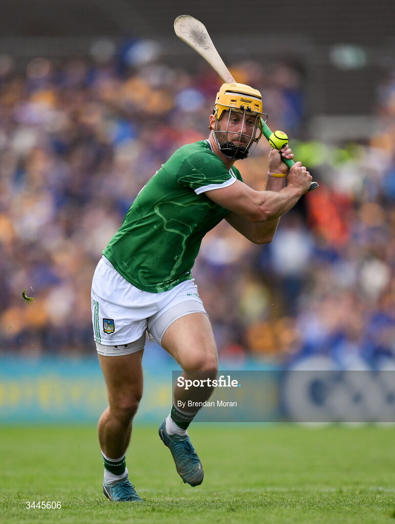 3 May 2026; Tom Morrissey of Limerick during the Munster GAA Senior Hurling Championship Round 3 match between Clare and Limerick at Zimmer Biomet Páirc Chíosóg in Ennis, Clare. Photo by Brendan Moran/Sportsfile
