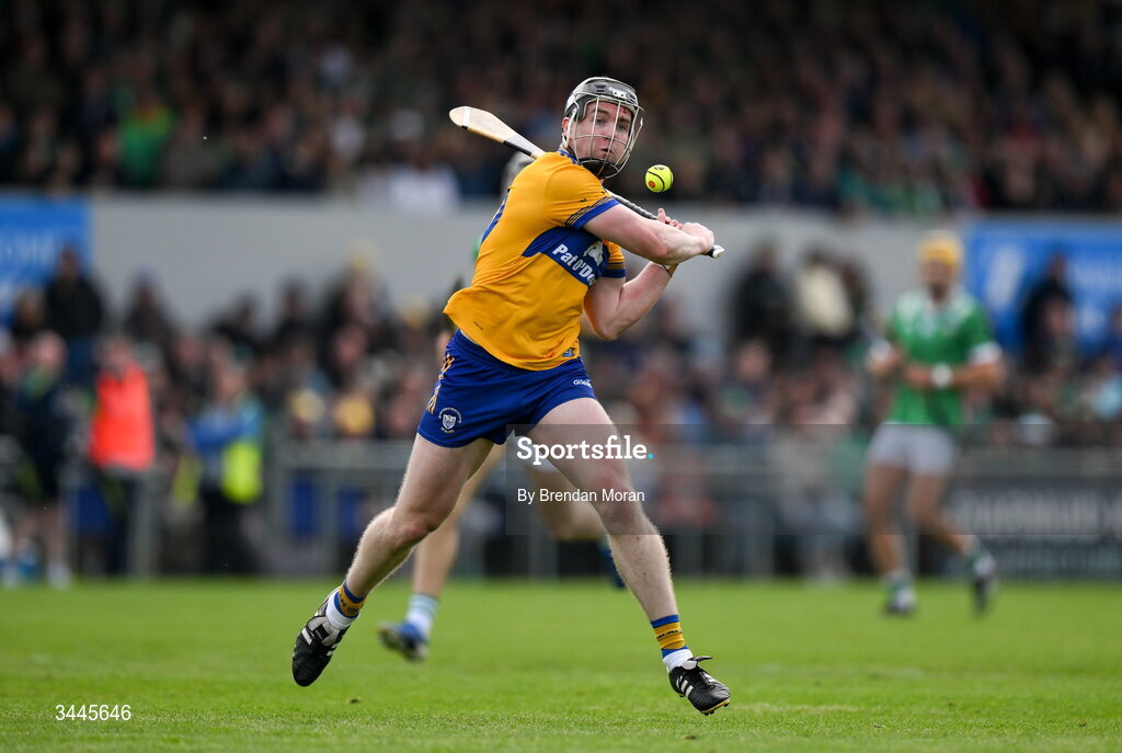 3 May 2026; Tony Kelly of Clare during the Munster GAA Senior Hurling Championship Round 3 match between Clare and Limerick at Zimmer Biomet Páirc Chíosóg in Ennis, Clare. Photo by Brendan Moran/Sportsfile