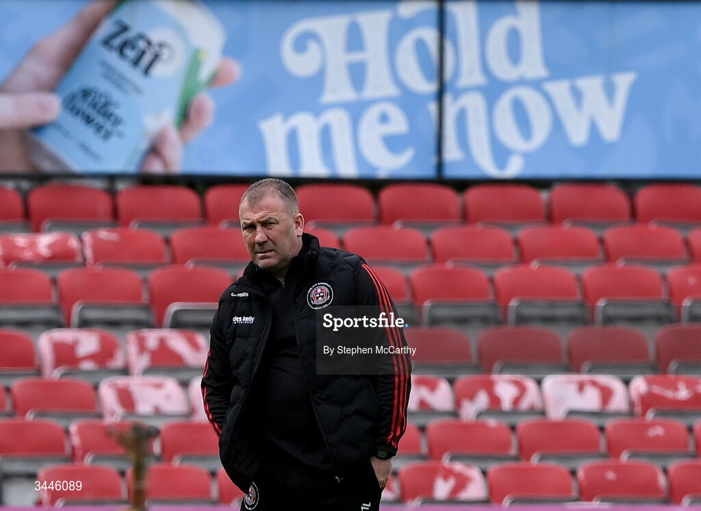 4 May 2026; Bohemians manager Alan Reynolds before the SSE Airtricity Men's Premier Division match between Bohemians and Shelbourne at Dalymount Park in Dublin. Photo by Stephen McCarthy/Sportsfile