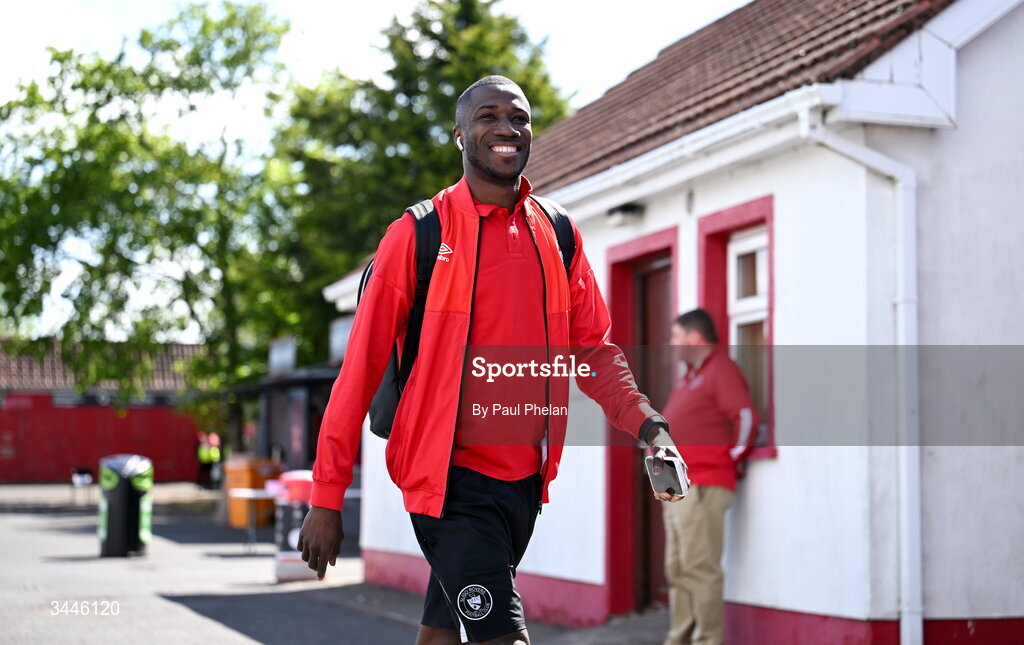 4 May 2026; Mai Traore of Sligo Rovers arrives before the SSE Airtricity Men's Premier Division match between Sligo Rovers and St Patrick's Athletic at The Showgrounds in Sligo. Photo by Paul Phelan/Sportsfile
