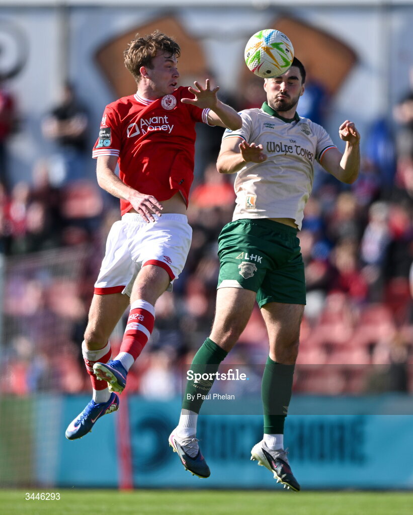 4 May 2026; Alex Nolan of Sligo Rovers in action against Luke Turner of St Patrick's Athletic during the SSE Airtricity Men's Premier Division match between Sligo Rovers and St Patrick's Athletic at The Showgrounds in Sligo. Photo by Paul Phelan/Sportsfile