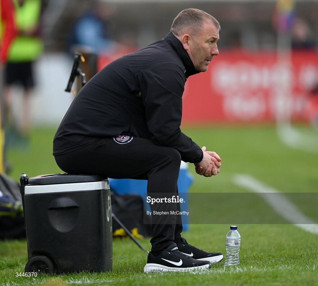 4 May 2026; Bohemians manager Alan Reynolds during the SSE Airtricity Men's Premier Division match between Bohemians and Shelbourne at Dalymount Park in Dublin. Photo by Stephen McCarthy/Sportsfile