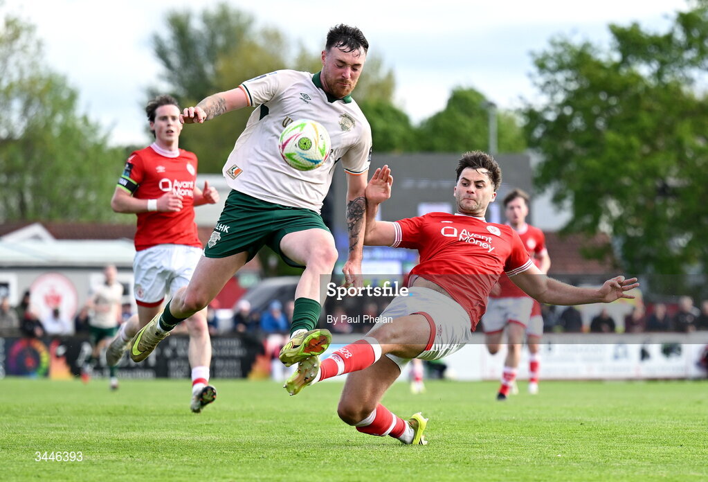 4 May 2026; Shane Blaney of Sligo Rovers clears the ball ahead of Ryan Edmondson of St Patrick's Athletic during the SSE Airtricity Men's Premier Division match between Sligo Rovers and St Patrick's Athletic at The Showgrounds in Sligo. Photo by Paul Phelan/Sportsfile