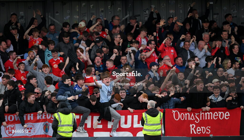 4 May 2026; Shelbourne supporters celebrate their second goal during the SSE Airtricity Men's Premier Division match between Bohemians and Shelbourne at Dalymount Park in Dublin. Photo by Stephen McCarthy/Sportsfile