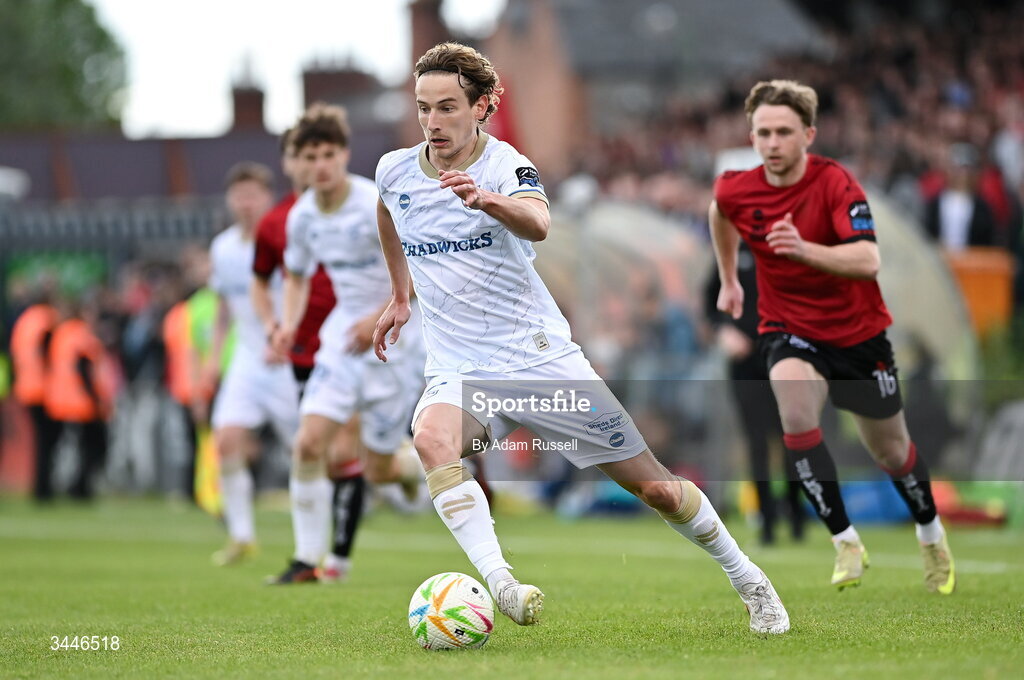 4 May 2026; Harry Wood of Shelbourne during the SSE Airtricity Men's Premier Division match between Bohemians and Shelbourne at Dalymount Park in Dublin. Photo by Adam Russell/Sportsfile