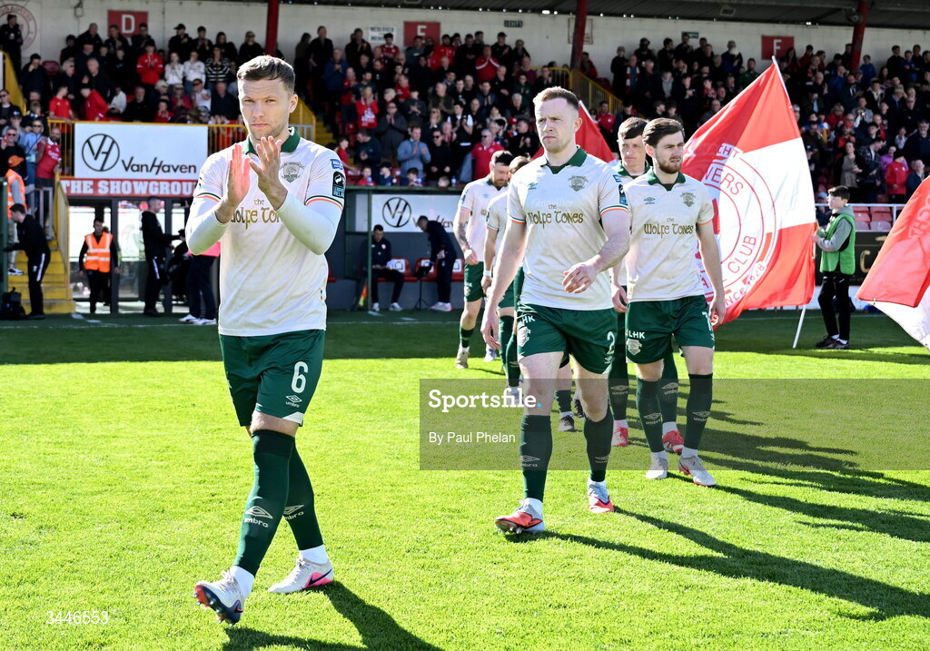 4 May 2026; Jamie Lennon of St Patrick's Athletic acknowledges his side's supporters before the SSE Airtricity Men's Premier Division match between Sligo Rovers and St Patrick's Athletic at The Showgrounds in Sligo. Photo by Paul Phelan/Sportsfile