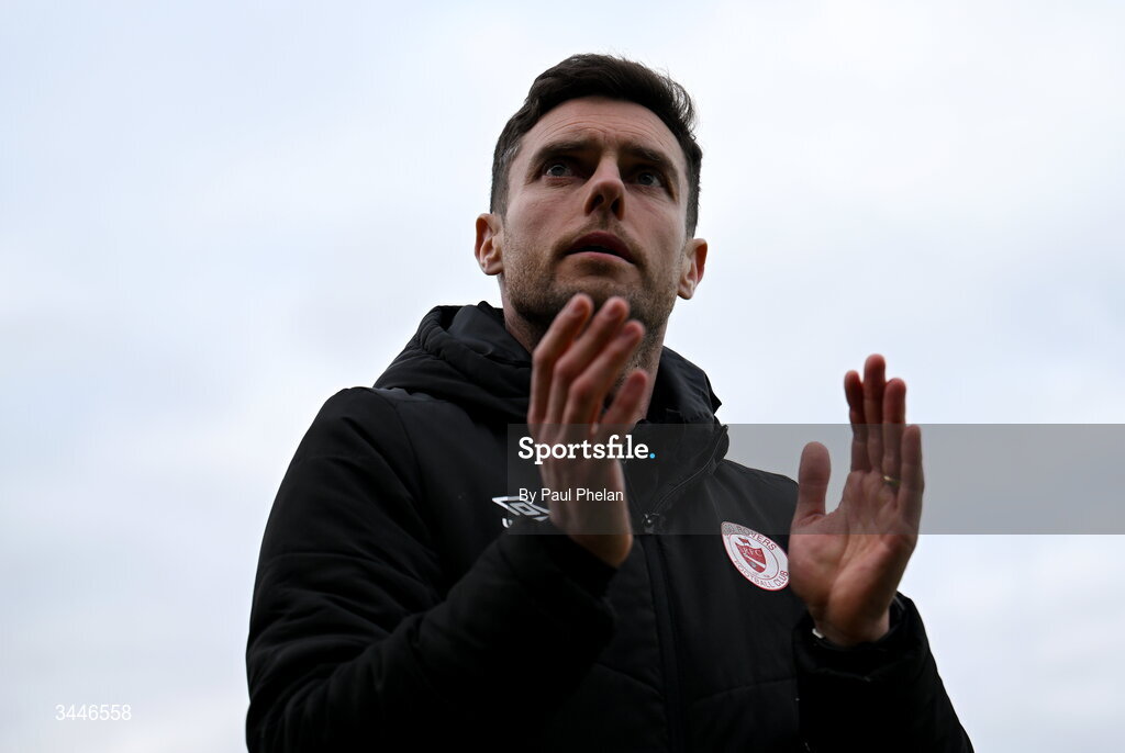 4 May 2026; Sligo Rovers manager John Russell acknowledges their supporters after the SSE Airtricity Men's Premier Division match between Sligo Rovers and St Patrick's Athletic at The Showgrounds in Sligo. Photo by Paul Phelan/Sportsfile