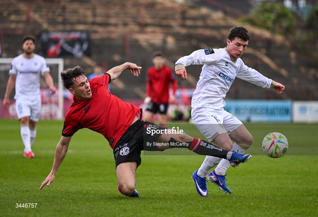 4 May 2026; Ali Coote of Shelbourne in action against Dayle Rooney of Bohemians during the SSE Airtricity Men's Premier Division match between Bohemians and Shelbourne at Dalymount Park in Dublin. Photo by Stephen McCarthy/Sportsfile