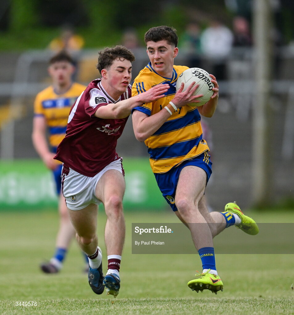 8 May 2026; Enda Browne of Roscommon in action against Éanna Maher of Galway during the Electric Ireland Connacht GAA Minor Football Championship final match between Galway and Roscommon at Tuam Stadium in Galway. Photo by Paul Phelan/Sportsfile