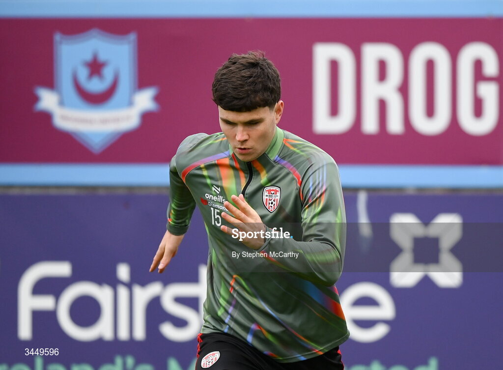 8 May 2026; James Clarke of Derry City warms up before the SSE Airtricity Men’s Premier Division match between Drogheda United and Derry City at Sullivan & Lambe Park in Drogheda, Louth. Photo by Stephen McCarthy/Sportsfile