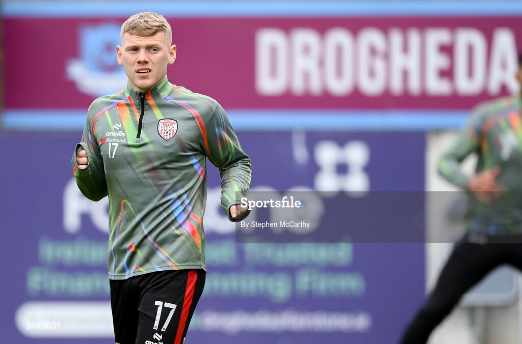 8 May 2026; Josh Thomas of Derry City warms up before the SSE Airtricity Men’s Premier Division match between Drogheda United and Derry City at Sullivan & Lambe Park in Drogheda, Louth. Photo by Stephen McCarthy/Sportsfile