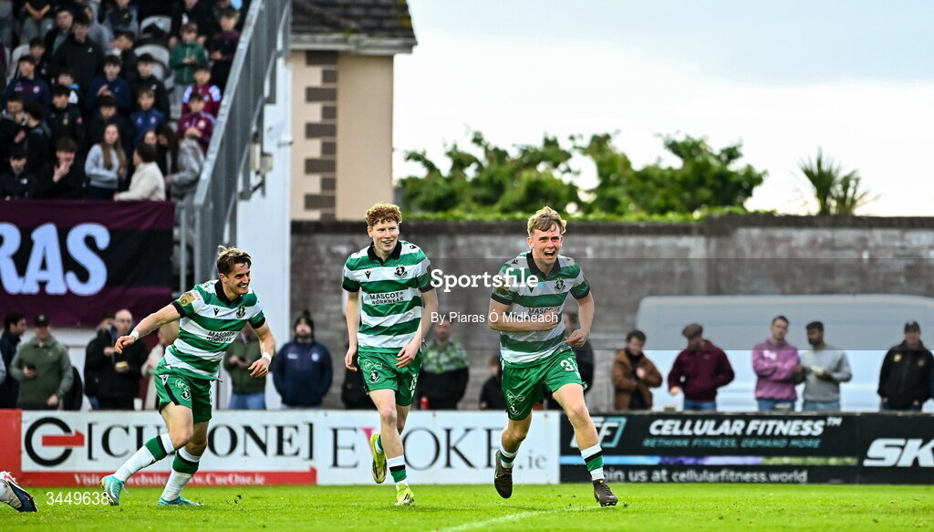 8 May 2026; Michael Noonan of Shamrock Rovers, right, celebrates with team-mates after scoring their side's first goal during the SSE Airtricity Men’s Premier Division match between Galway United and Shamrock Rovers at Eamonn Deacy Park in Galway. Photo by Piaras Ó Mídheach/Sportsfile