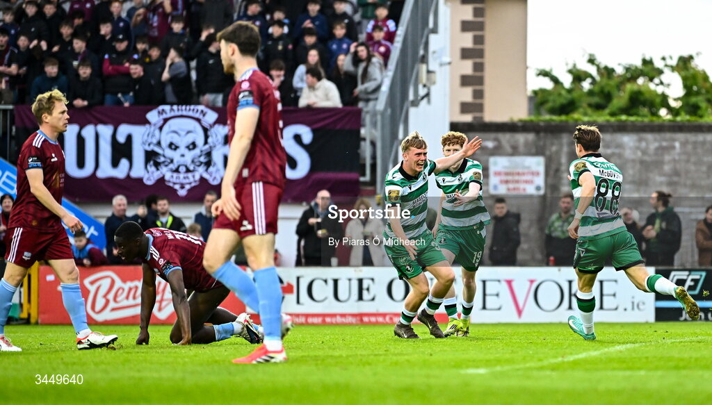8 May 2026; Michael Noonan of Shamrock Rovers, left, celebrates with team-mates after scoring their side's first goal during the SSE Airtricity Men’s Premier Division match between Galway United and Shamrock Rovers at Eamonn Deacy Park in Galway. Photo by Piaras Ó Mídheach/Sportsfile