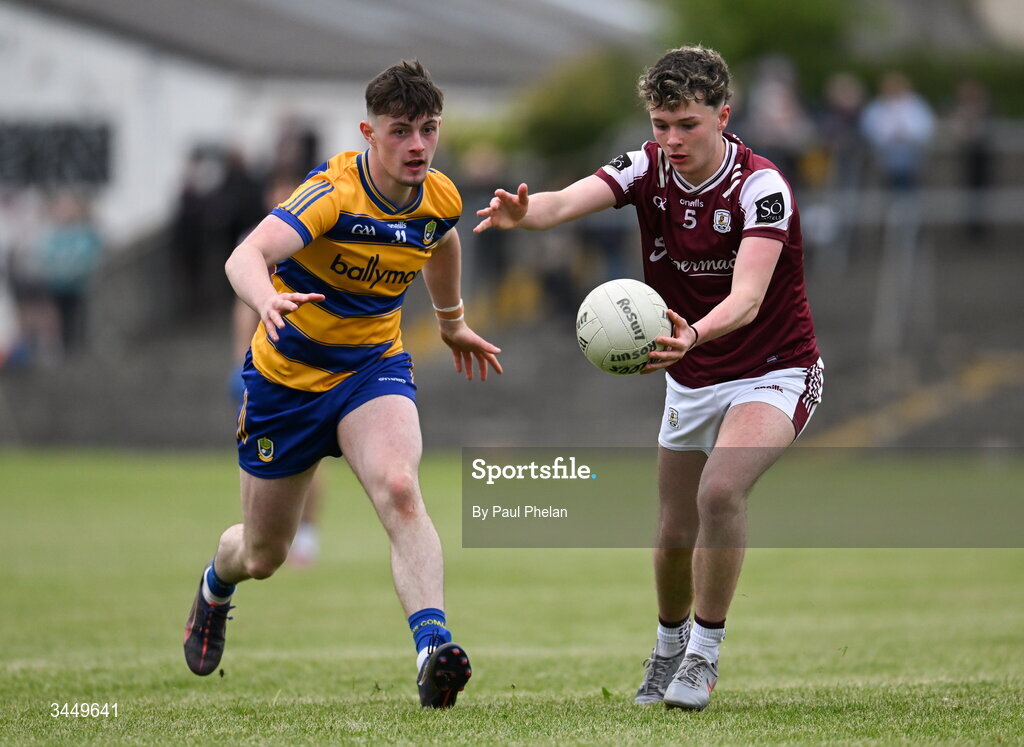 8 May 2026; Ryan Connolly of Galway in action against Jayden Jennings of Roscommon during the Electric Ireland Connacht GAA Minor Football Championship final match between Galway and Roscommon at Tuam Stadium in Galway. Photo by Paul Phelan/Sportsfile