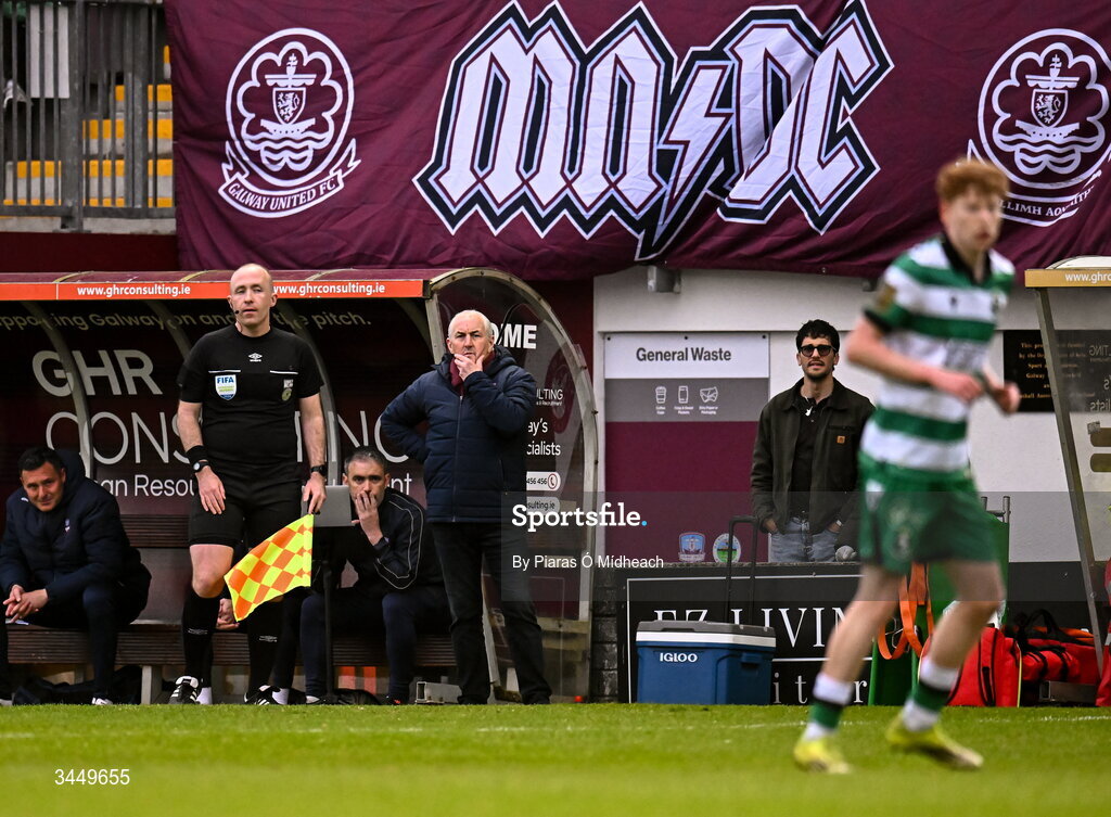 8 May 2026; Galway United manager John Caulfield during the SSE Airtricity Men’s Premier Division match between Galway United and Shamrock Rovers at Eamonn Deacy Park in Galway. Photo by Piaras Ó Mídheach/Sportsfile