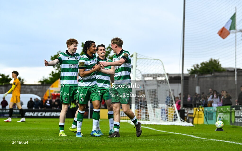 8 May 2026; Michael Noonan of Shamrock Rovers, right, celebrates with team-mates after scoring their side's first goal during the SSE Airtricity Men’s Premier Division match between Galway United and Shamrock Rovers at Eamonn Deacy Park in Galway. Photo by Piaras Ó Mídheach/Sportsfile