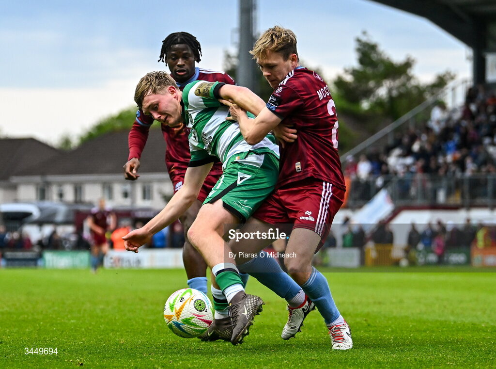 8 May 2026; Michael Noonan of Shamrock Rovers in action against Al-Amin Kazeem and Conor McCormack of Galway United, right, during the SSE Airtricity Men’s Premier Division match between Galway United and Shamrock Rovers at Eamonn Deacy Park in Galway. Photo by Piaras Ó Mídheach/Sportsfile
