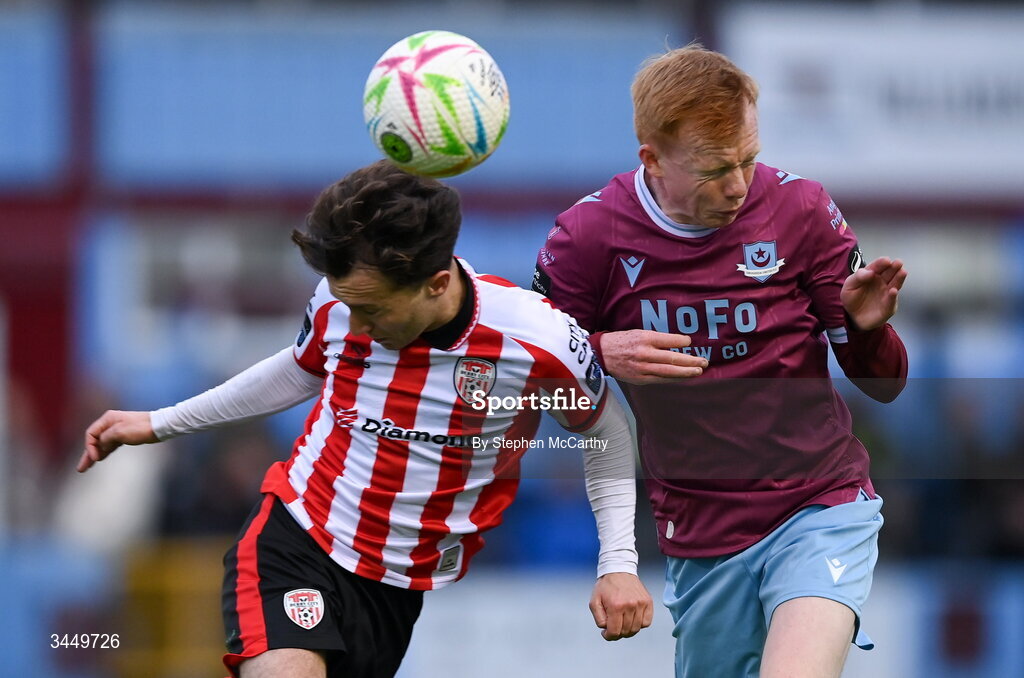 8 May 2026; Shane Farrell of Drogheda United in action against Darragh Markey of Derry City during the SSE Airtricity Men’s Premier Division match between Drogheda United and Derry City at Sullivan & Lambe Park in Drogheda, Louth. Photo by Stephen McCarthy/Sportsfile