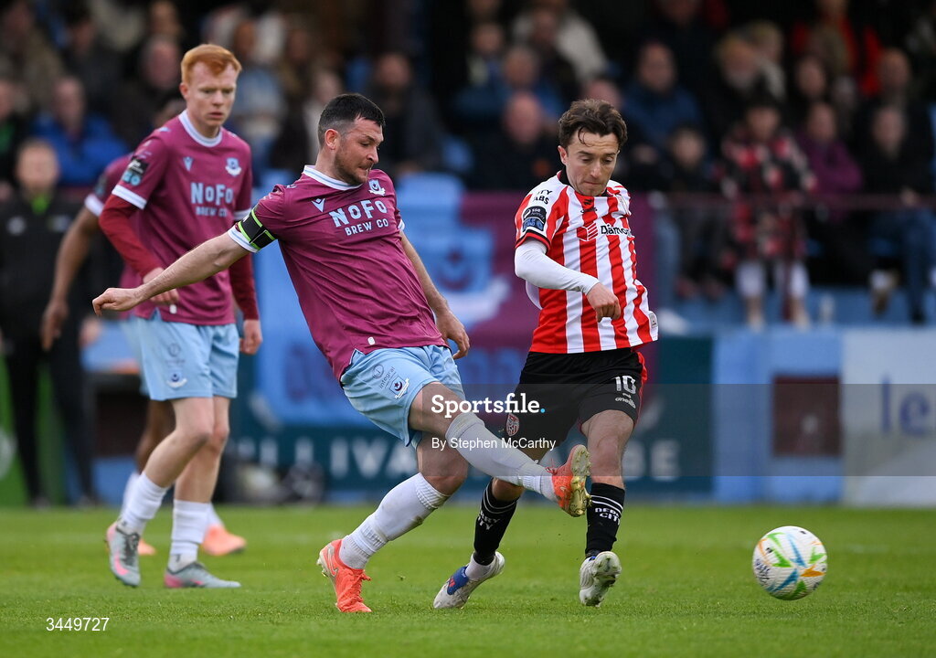 8 May 2026; Ryan Brennan of Drogheda United in action against Darragh Markey of Derry City during the SSE Airtricity Men’s Premier Division match between Drogheda United and Derry City at Sullivan & Lambe Park in Drogheda, Louth. Photo by Stephen McCarthy/Sportsfile