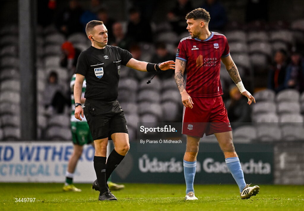 8 May 2026; Referee Kevin O'Sullivan checks on Matthew Wolfe of Galway United, after he scored his side's first goal, during the SSE Airtricity Men’s Premier Division match between Galway United and Shamrock Rovers at Eamonn Deacy Park in Galway. Photo by Piaras Ó Mídheach/Sportsfile