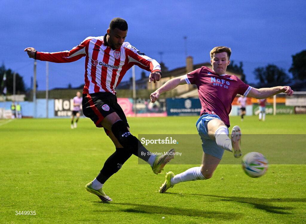 8 May 2026; Barry Cotter of Derry City in action against Conor Kane of Drogheda United during the SSE Airtricity Men’s Premier Division match between Drogheda United and Derry City at Sullivan & Lambe Park in Drogheda, Louth. Photo by Stephen McCarthy/Sportsfile