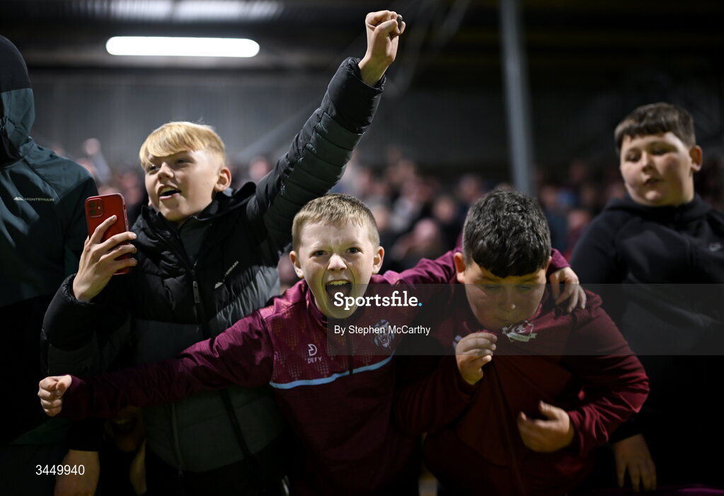 8 May 2026; Drogheda United supporters celebrate after the SSE Airtricity Men’s Premier Division match between Drogheda United and Derry City at Sullivan & Lambe Park in Drogheda, Louth. Photo by Stephen McCarthy/Sportsfile