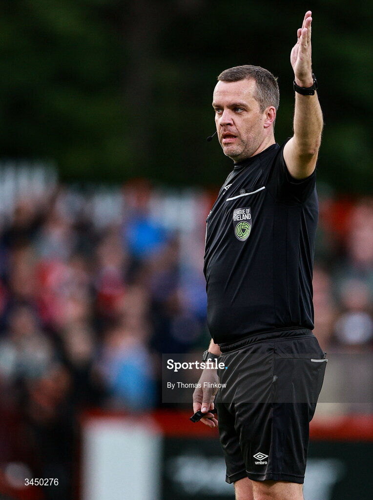 8 May 2026; Referee Robert Harvey during the SSE Airtricity Men’s Premier Division match between St Patrick's Athletic and Waterford at Richmond Park in Dublin. Photo by Thomas Flinkow/Sportsfile