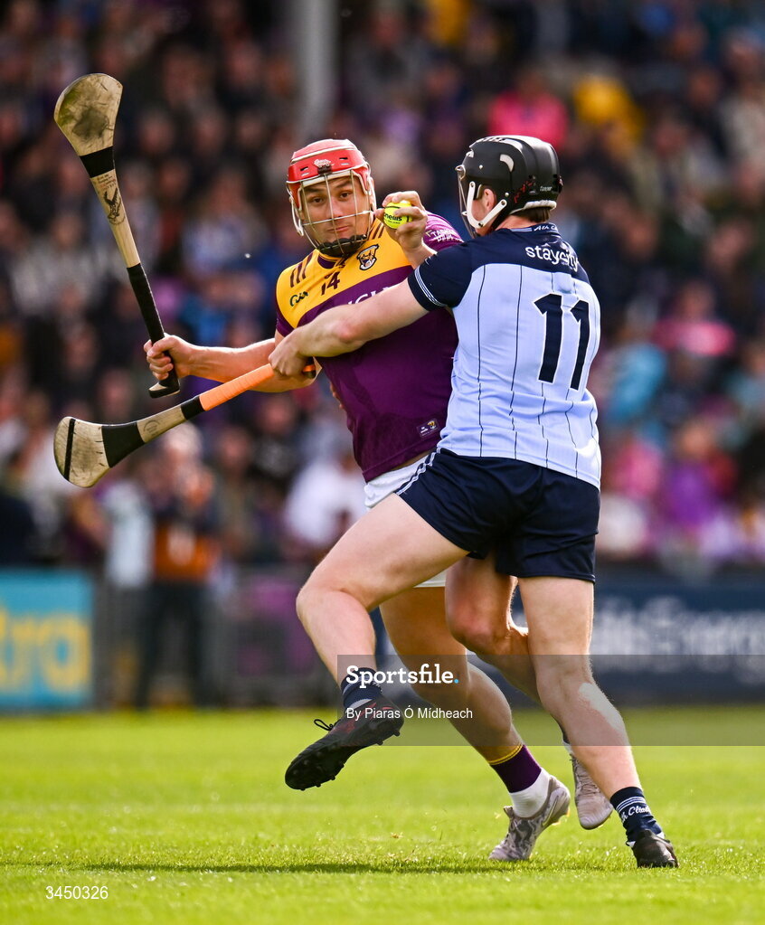 9 May 2026; Lee Chin of Wexford in action against Donal Burke of Dublin during the Leinster GAA Senior Hurling Championship round 3 match between Wexford and Dublin at Chadwicks Wexford Park in Wexford. Photo by Piaras Ó Mídheach/Sportsfile