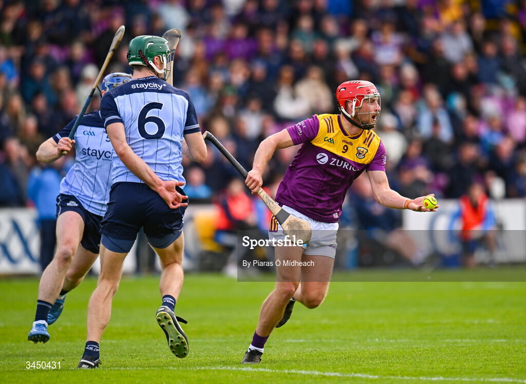 9 May 2026; Conor Hearne of Wexford gets away from Chris Crummey of Dublin during the Leinster GAA Senior Hurling Championship round 3 match between Wexford and Dublin at Chadwicks Wexford Park in Wexford. Photo by Piaras Ó Mídheach/Sportsfile