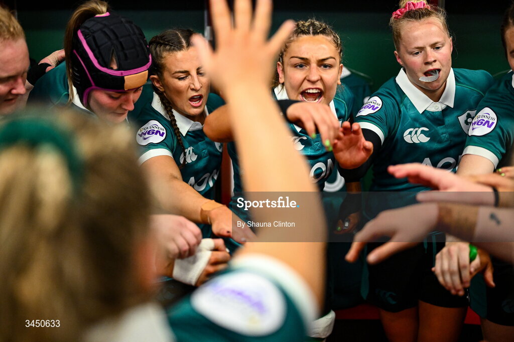 9 May 2026; Ireland captain Erin King, centre, speaks to team-mates in the dressing-room ahead of the Women's 6 Nations Rugby Championship match between Ireland and Wales at Affidea Stadium in Belfast. Photo by Shauna Clinton/Sportsfile