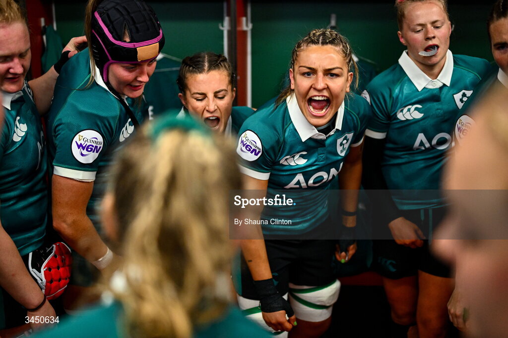 9 May 2026; Ireland captain Erin King, centre, speaks to team-mates in the dressing-room ahead of the Women's 6 Nations Rugby Championship match between Ireland and Wales at Affidea Stadium in Belfast. Photo by Shauna Clinton/Sportsfile