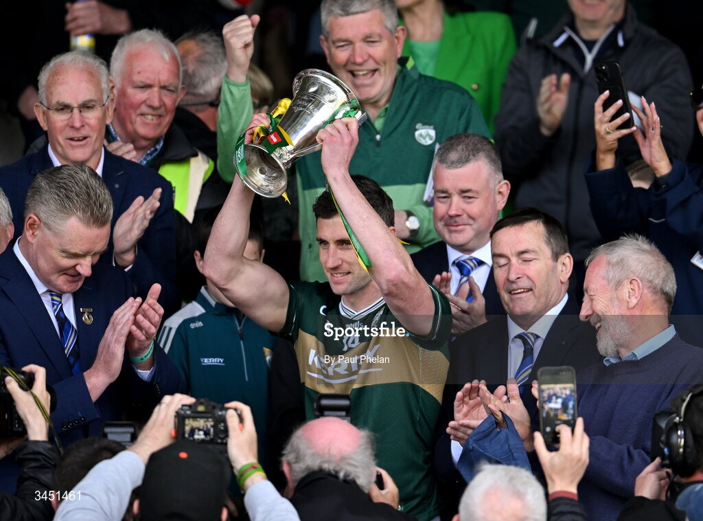 10 May 2026; Kerry captain Paul Geaney lifts the Corn Pháidí Uí Shé after winning the Munster GAA Football Senior Championship final match between Kerry and Cork at Fitzgerald Stadium in Killarney, Kerry. Photo by Paul Phelan/Sportsfile