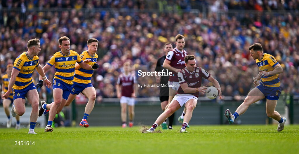 10 May 2026; Daniel Ó Flaherty of Galway in action against Robert Heneghan of Roscommon during the Connacht GAA Football Senior Championship final match between Roscommon and Galway at King & Moffatt Dr Hyde Park in Roscommon. Photo by Piaras Ó Mídheach/Sportsfile