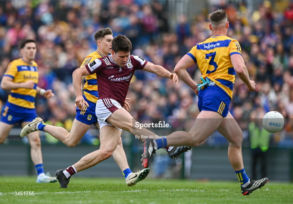 10 May 2026; Seán Kelly of Galway has a shot on goal during the Connacht GAA Football Senior Championship final match between Roscommon and Galway at King & Moffatt Dr Hyde Park in Roscommon. Photo by Ben McShane/Sportsfile