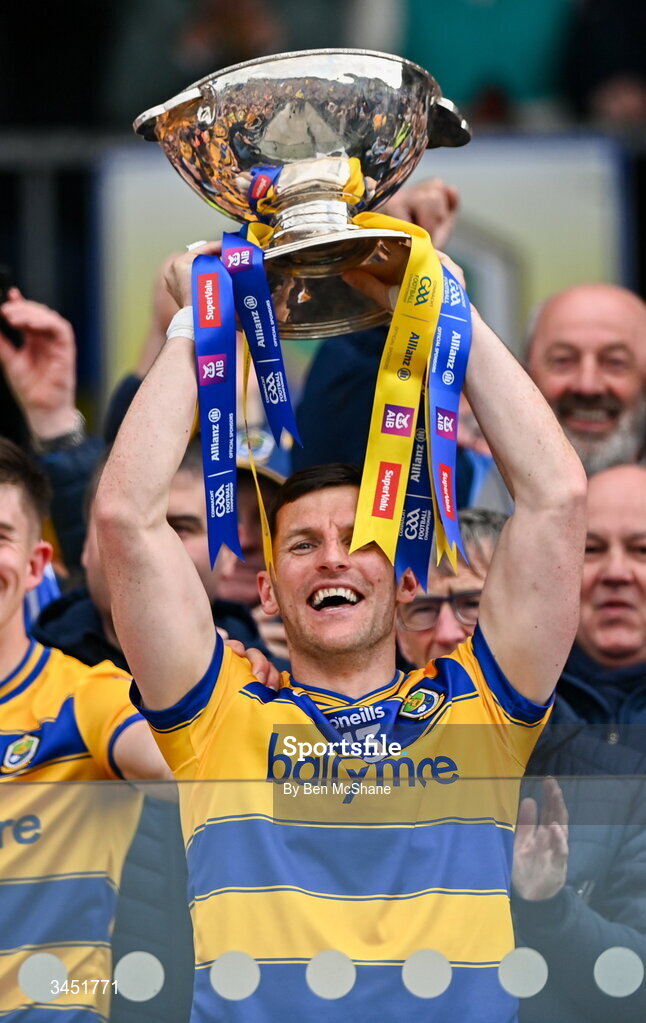 10 May 2026; Roscommon captain Diarmuid Murtagh lifts the Nestor Cup after victory in the Connacht GAA Football Senior Championship final match between Roscommon and Galway at King & Moffatt Dr Hyde Park in Roscommon.  Photo by Ben McShane/Sportsfile