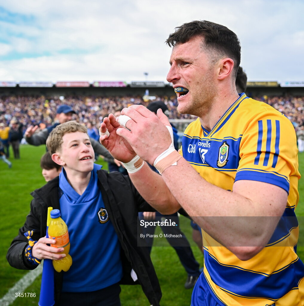 10 May 2026; Roscommon captain Diarmuid Murtagh celebrates after his side's victory in the Connacht GAA Football Senior Championship final match between Roscommon and Galway at King & Moffatt Dr Hyde Park in Roscommon. Photo by Piaras Ó Mídheach/Sportsfile