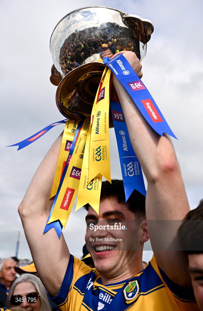 10 May 2026; Senan Lambe of Roscommon lifts the Nestor Cup after victory in the Connacht GAA Football Senior Championship final match between Roscommon and Galway at King & Moffatt Dr Hyde Park in Roscommon. Photo by Ben McShane/Sportsfile