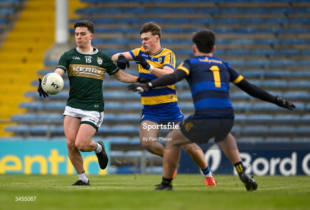 13 May 2026; Paddy Lane of Kerry in action against Diarmuid O’Higgins of Roscommon during the Dalata Hotel Group GAA Football All-Ireland U20 Championship semi-final match between Kerry and Roscommon at FBD Semple Stadium in Thurles, Tipperary. Photo by Paul Phelan/Sportsfile