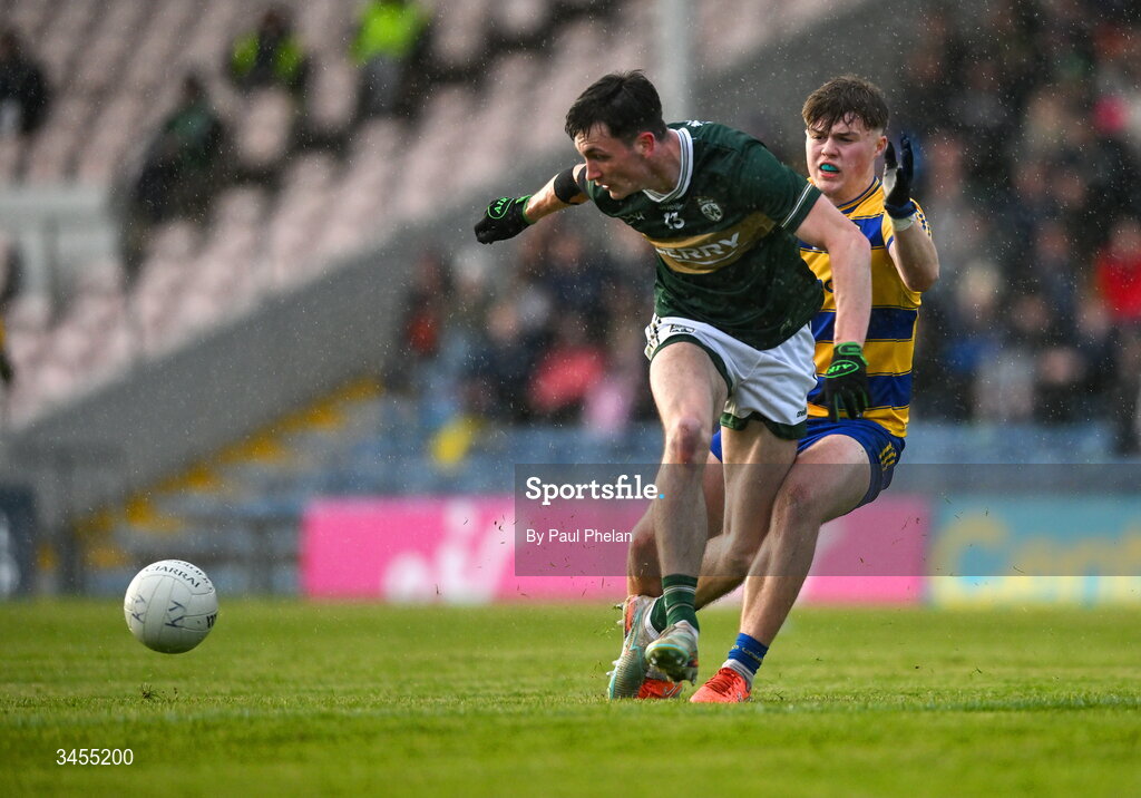 13 May 2026; Ronan Carroll of Kerry in action against Diarmuid O’Higgins of Roscommon during the Dalata Hotel Group GAA Football All-Ireland U20 Championship semi-final match between Kerry and Roscommon at FBD Semple Stadium in Thurles, Tipperary. Photo by Paul Phelan/Sportsfile