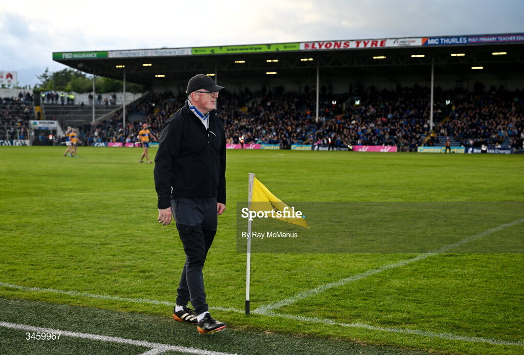16 May 2026; Clare manager Brian Lohan near the end of the Munster GAA Senior Hurling Championship Round 4 match between Tipperary and Clare at FBD Semple Stadium in Thurles, Tipperary. Photo by Ray McManus/Sportsfile