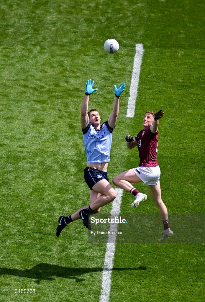 17 May 2026; Ray Connellan of Westmeath contests the throw-in against Peadar Ó Cofaigh Byrne of Dublin to start the Leinster GAA Football Senior Championship final match between Dublin and Westmeath at Croke Park in Dublin. Photo by Daire Brennan/Sportsfile